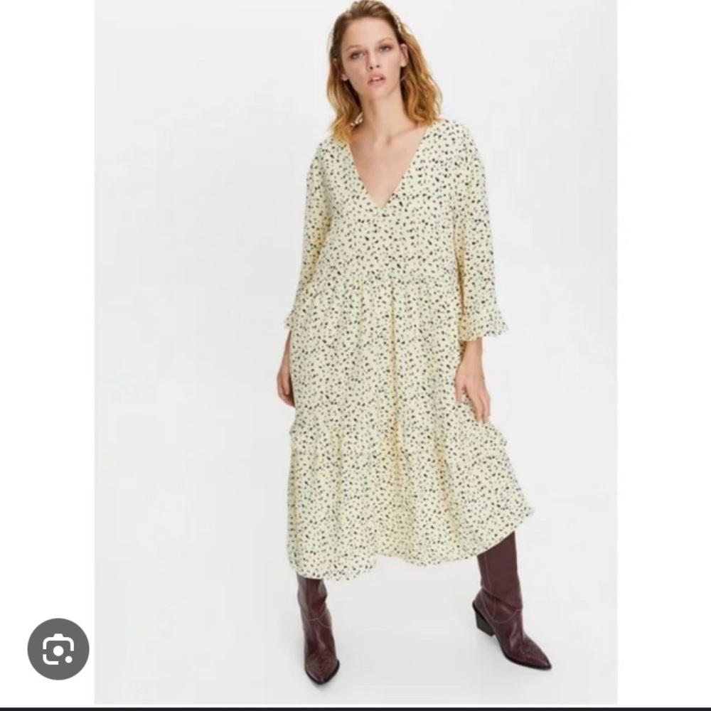 Aritzia Cream Floral Maxi Dress